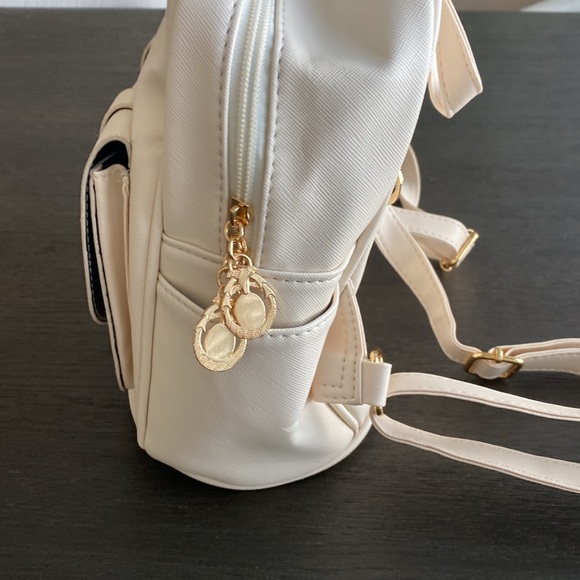 Elegant Cream Backpack - Picture 3 of 9